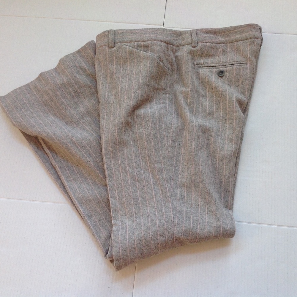Body by Victoria Gray Pink Pinstripe Pants